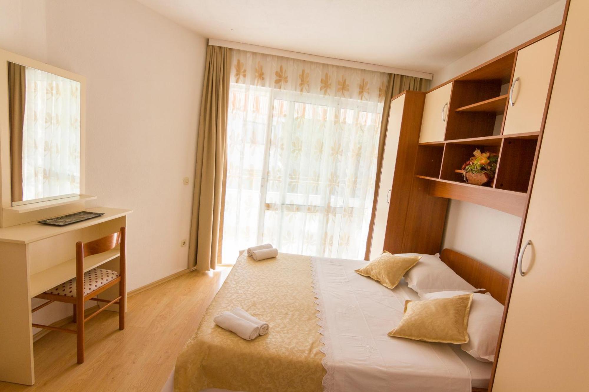 Apartman Vulic Apartment Tucepi Luaran gambar